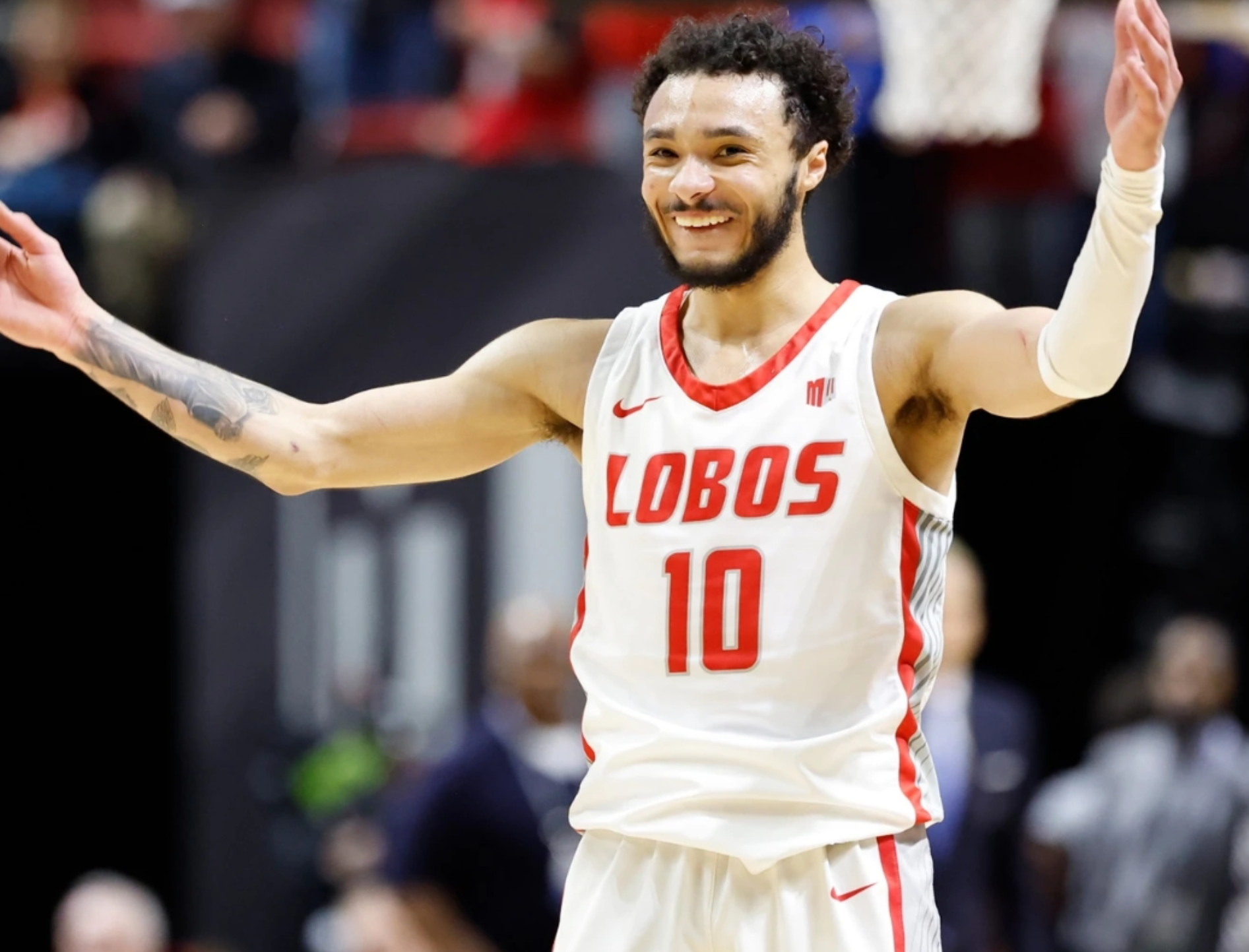 开云体育-北控签新外援！现已启程，防守与串联亮眼，得分能力匮乏只能辅助