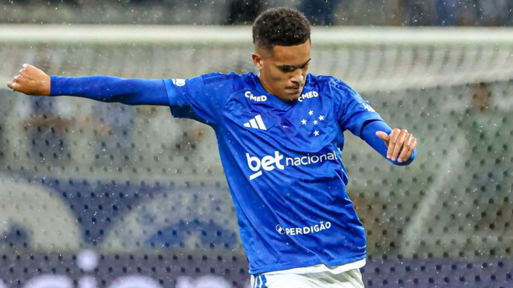 kaiyun sports-自官宣今夏将转会多特后，17岁普拉特斯未再为克鲁塞罗出场